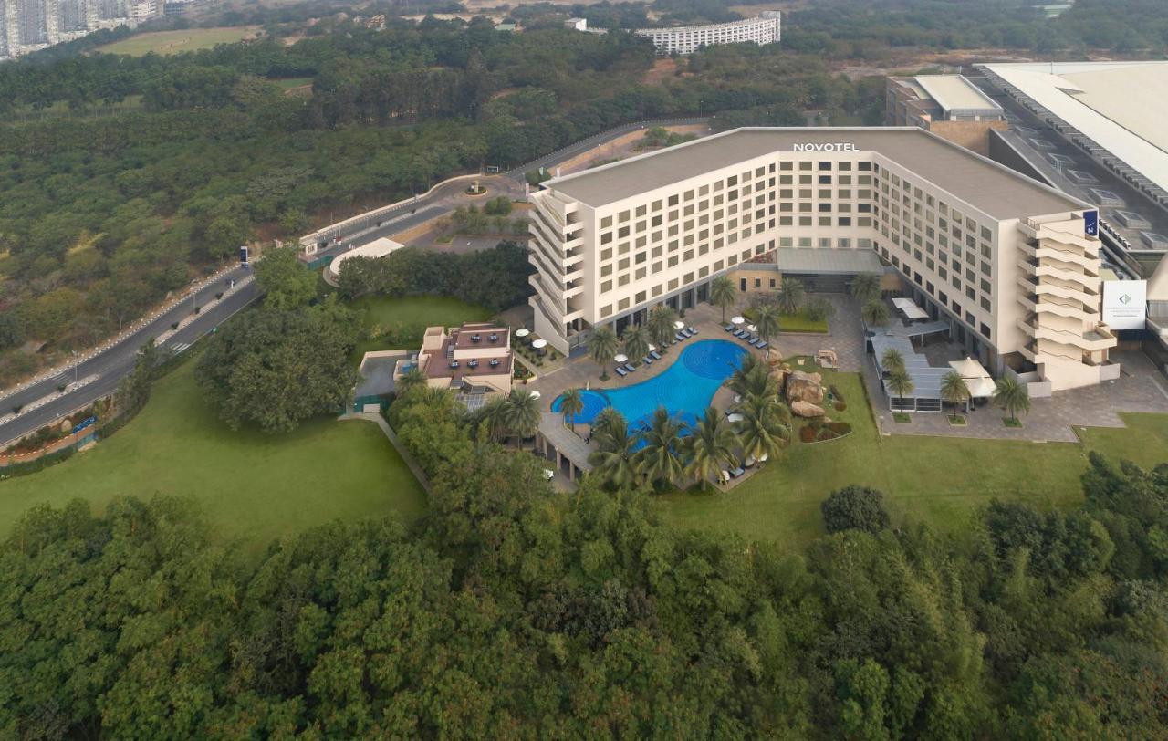 Novotel Hyderabad Convention Centre Экстерьер фото
